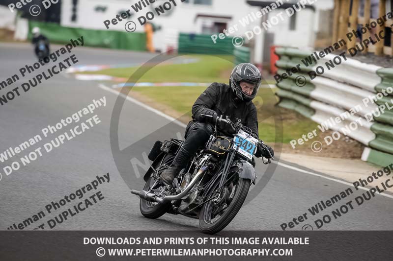 Vintage motorcycle club;eventdigitalimages;mallory park;mallory park trackday photographs;no limits trackdays;peter wileman photography;trackday digital images;trackday photos;vmcc festival 1000 bikes photographs